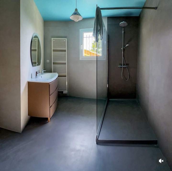 Salle de bains adaptée senior Clermont-Ferrand